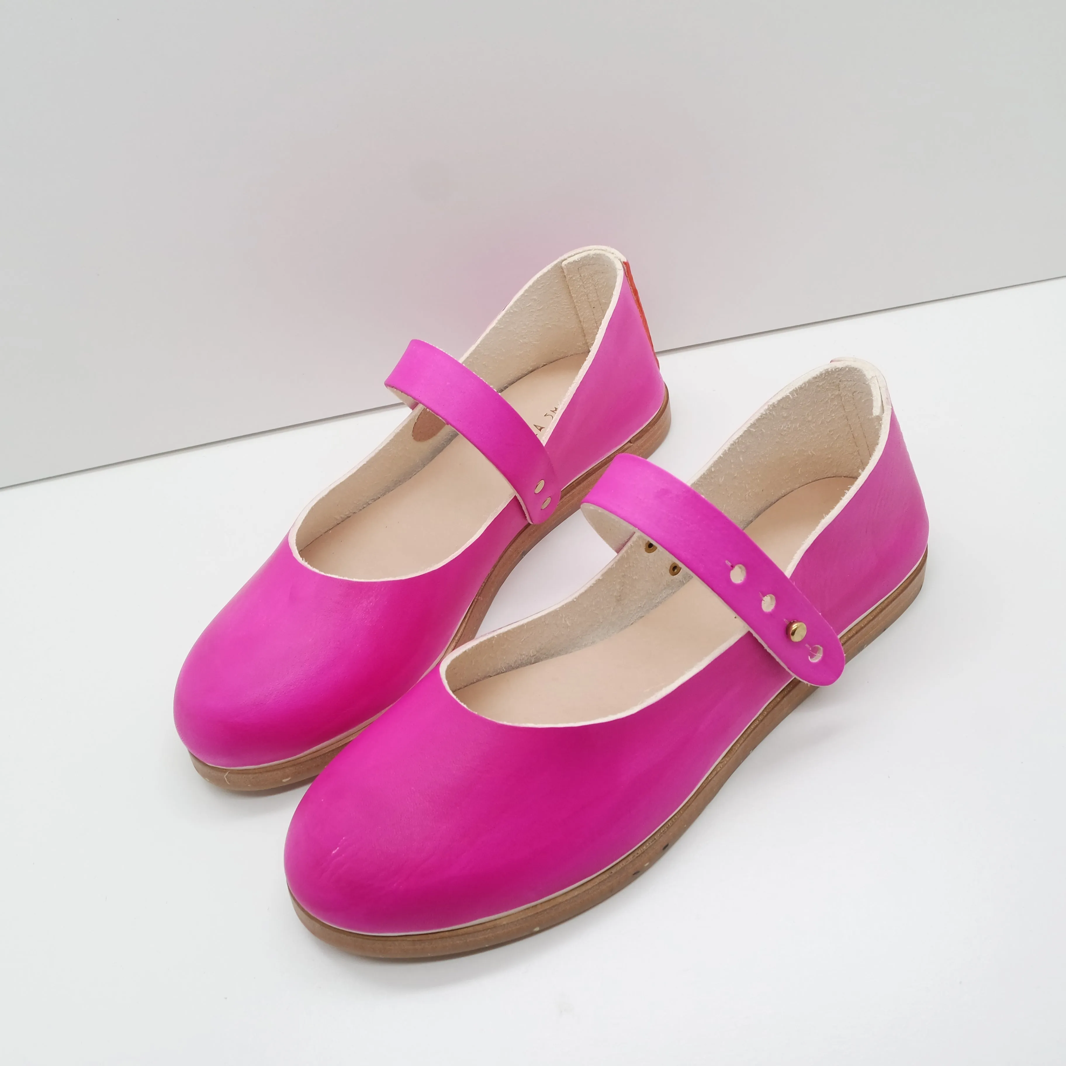 BBF24 SALE. SIZE 39. THE DEE DEE. RAMBUTAN PINK