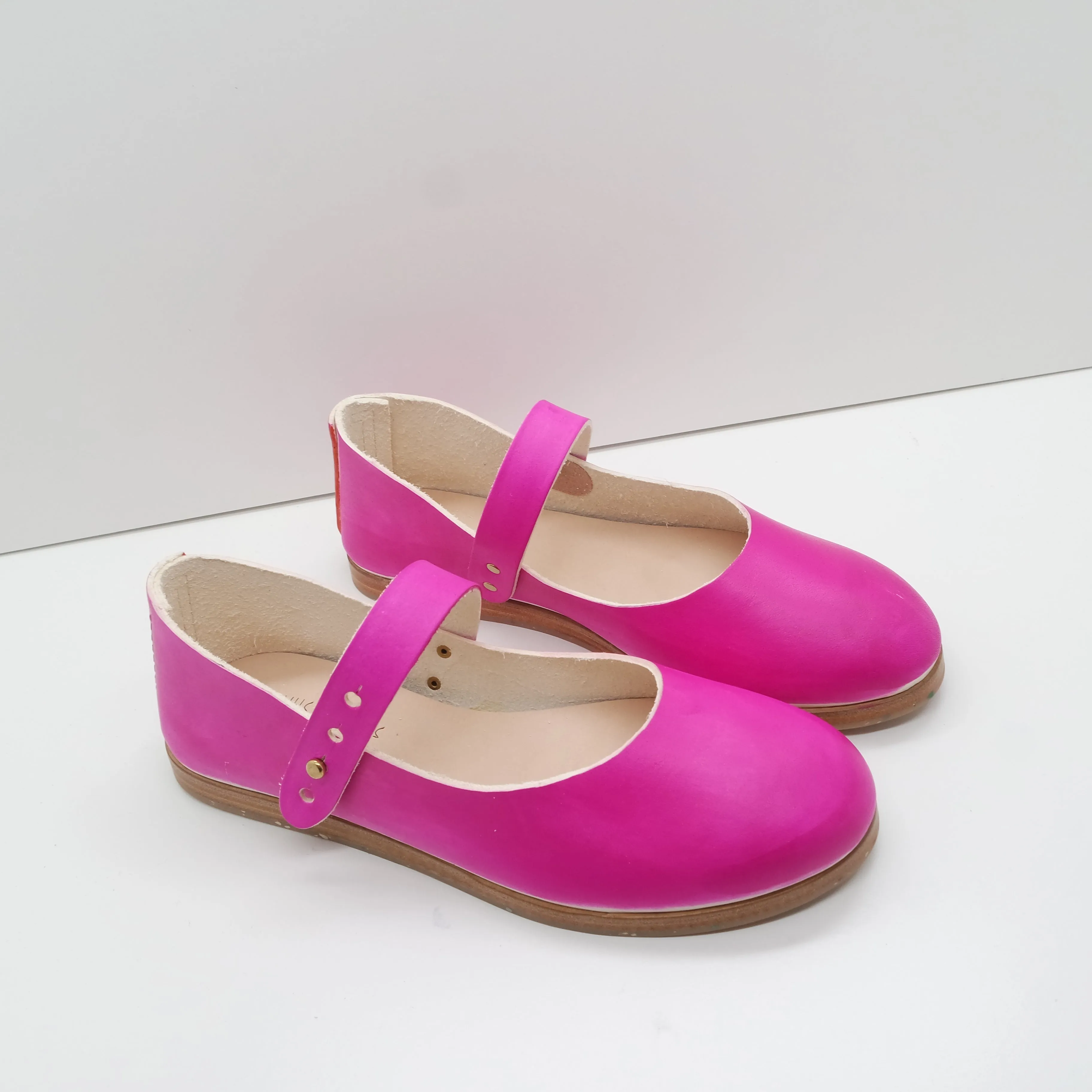 BBF24 SALE. SIZE 39. THE DEE DEE. RAMBUTAN PINK