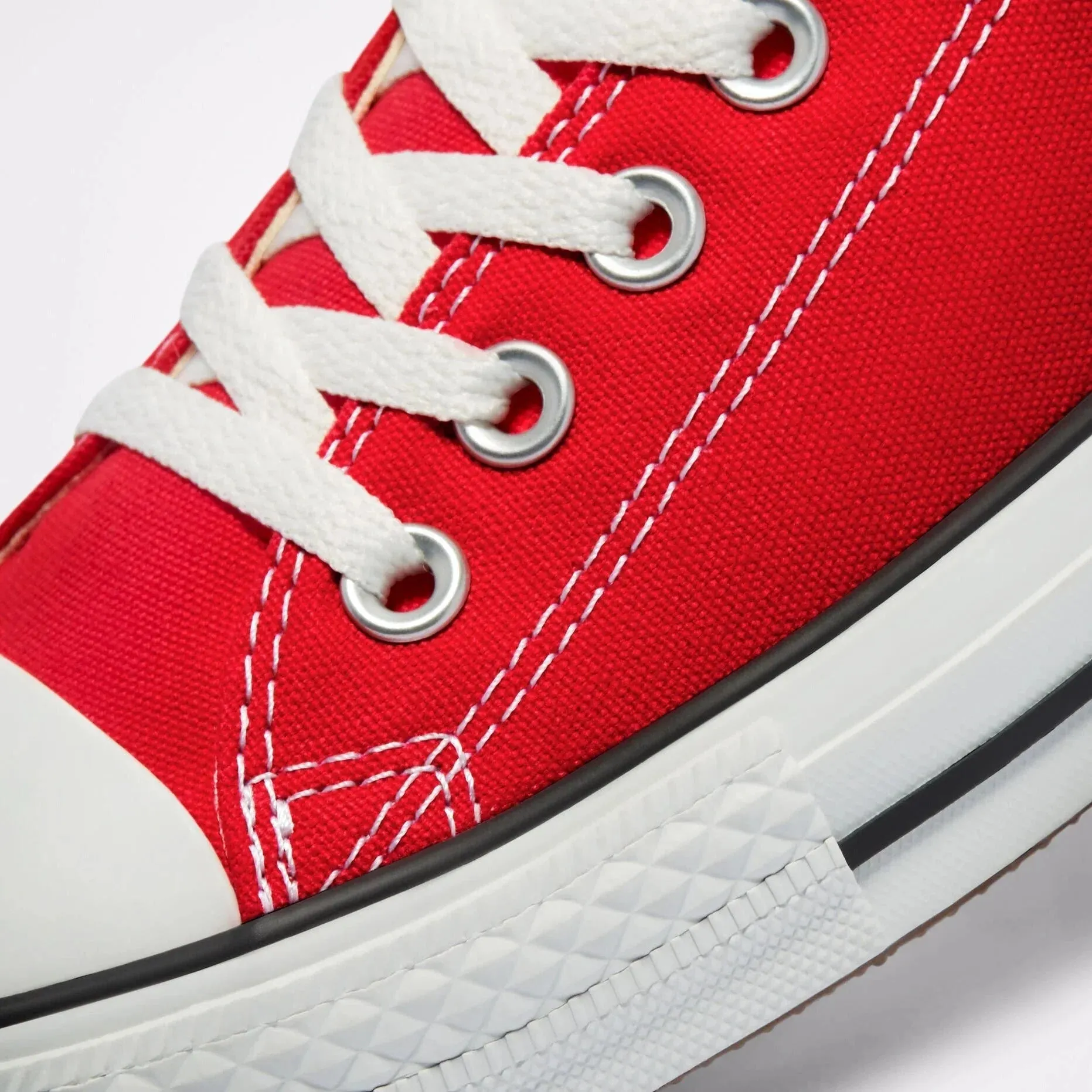 Converse Chuck Taylor All Star Classic Low Top