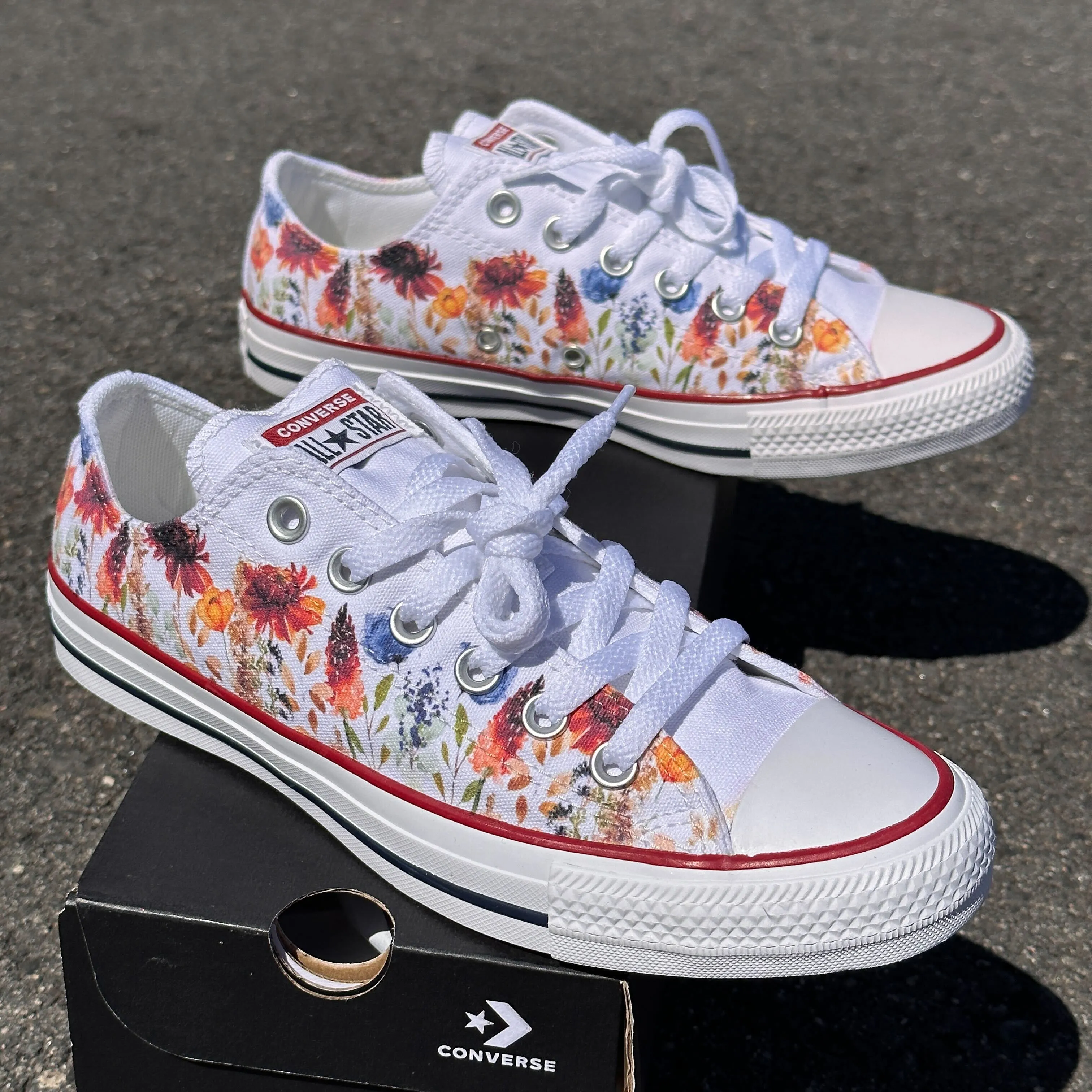 Fall Time Wild Flower Shoes - Autumn Flower Field Custom Low Top Converse for Women