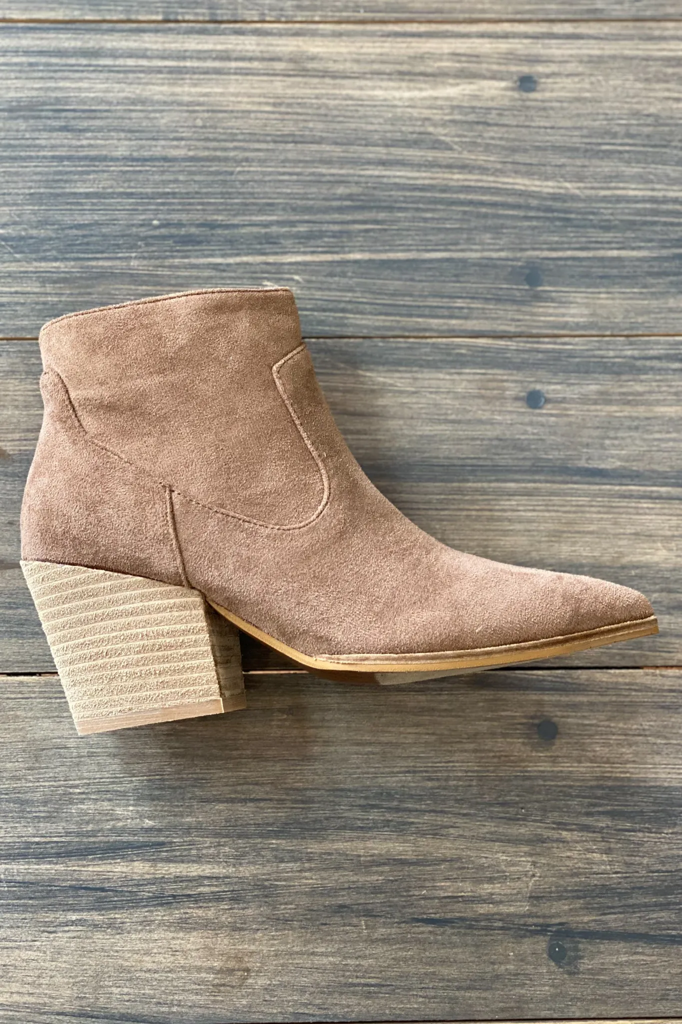 Leo Booties