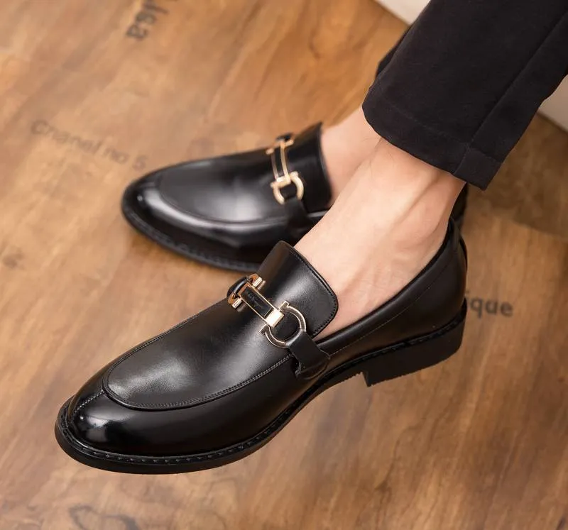 Metal Appliques Black Oxford Shoes