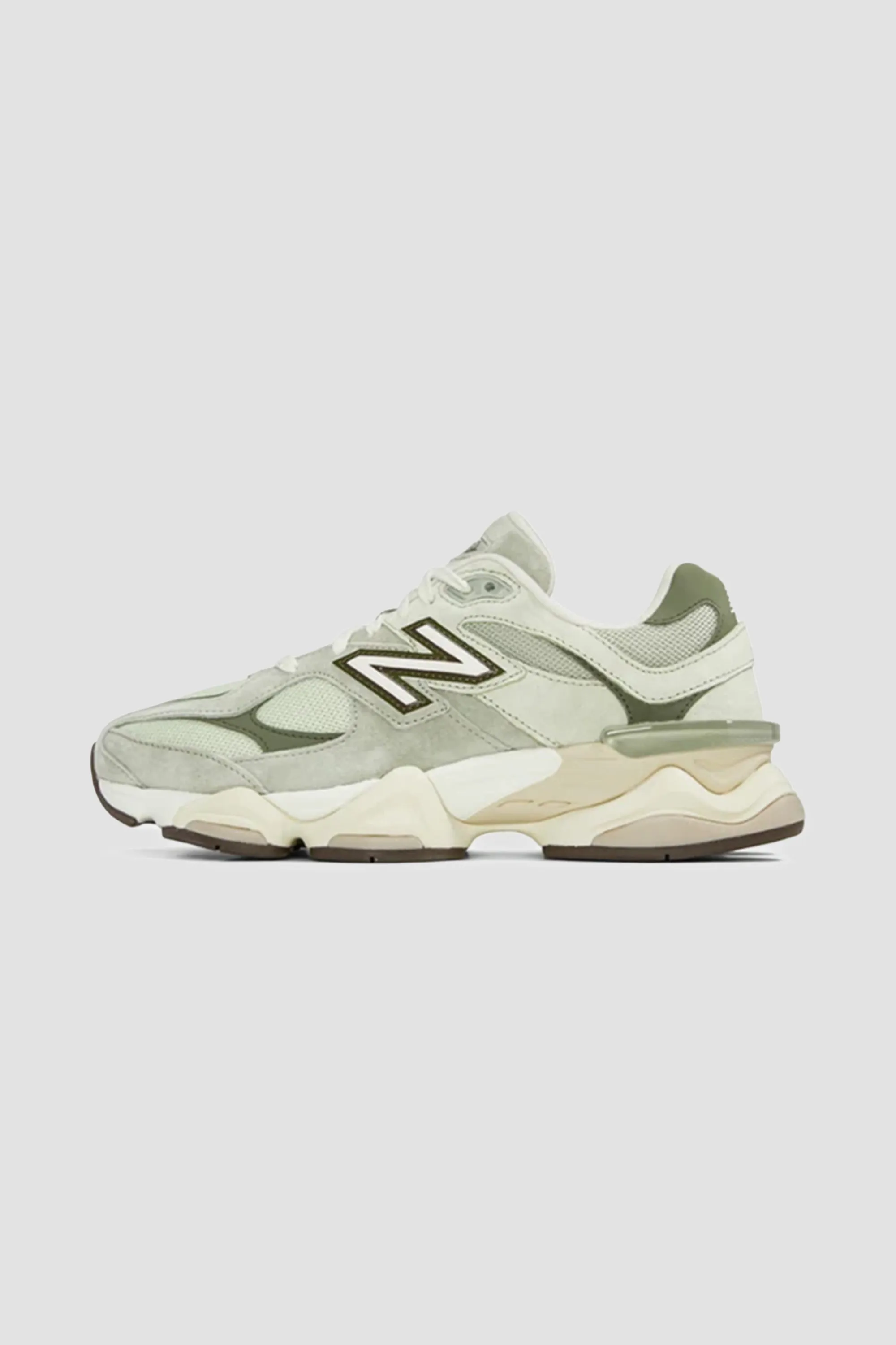 New Balance Unisex 9060 Sneaker in Olivine