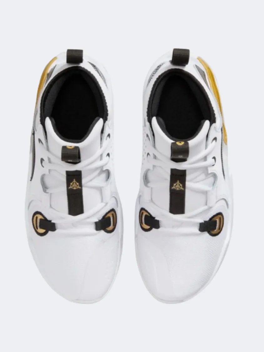 Nike Air Zoom Crossover 2 GS Boys Basketball Shoes White/Black/Gold