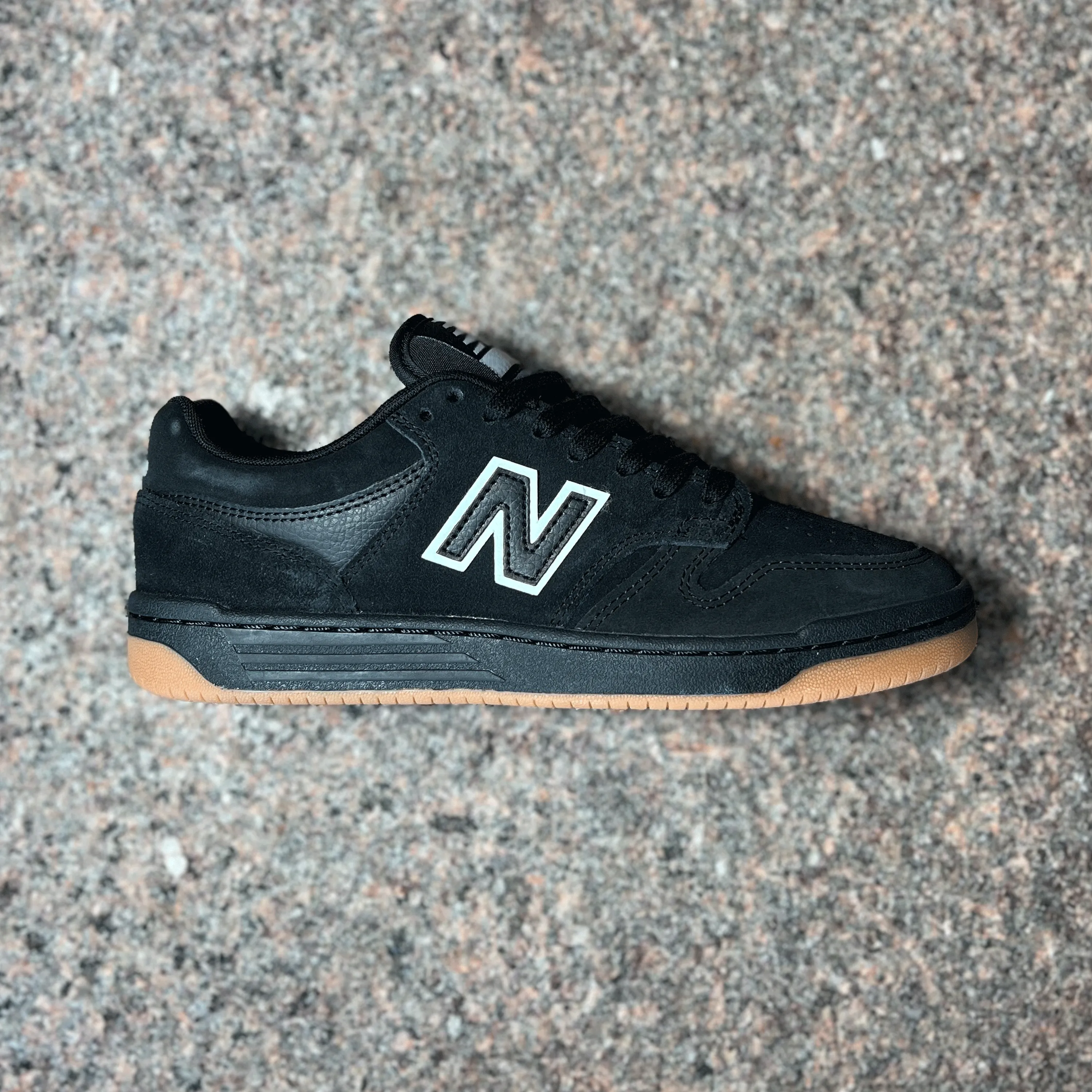 NUMERIC NM480 - BLACK/WHITE/GUM